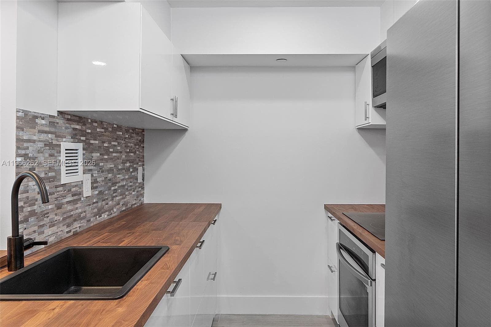 1200 West Ave 521 photo 4