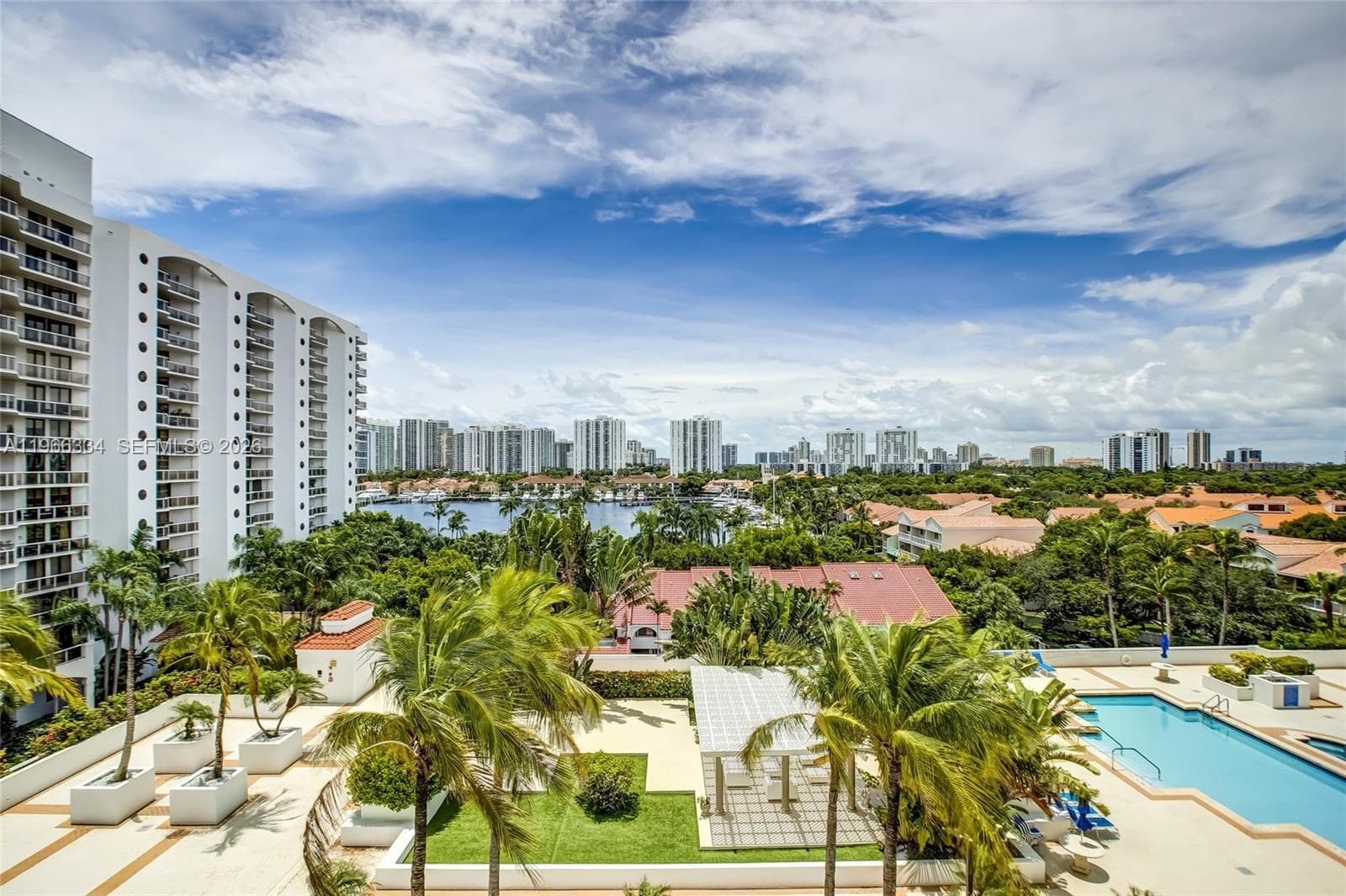 3600 Yacht Club Dr 703 photo 23