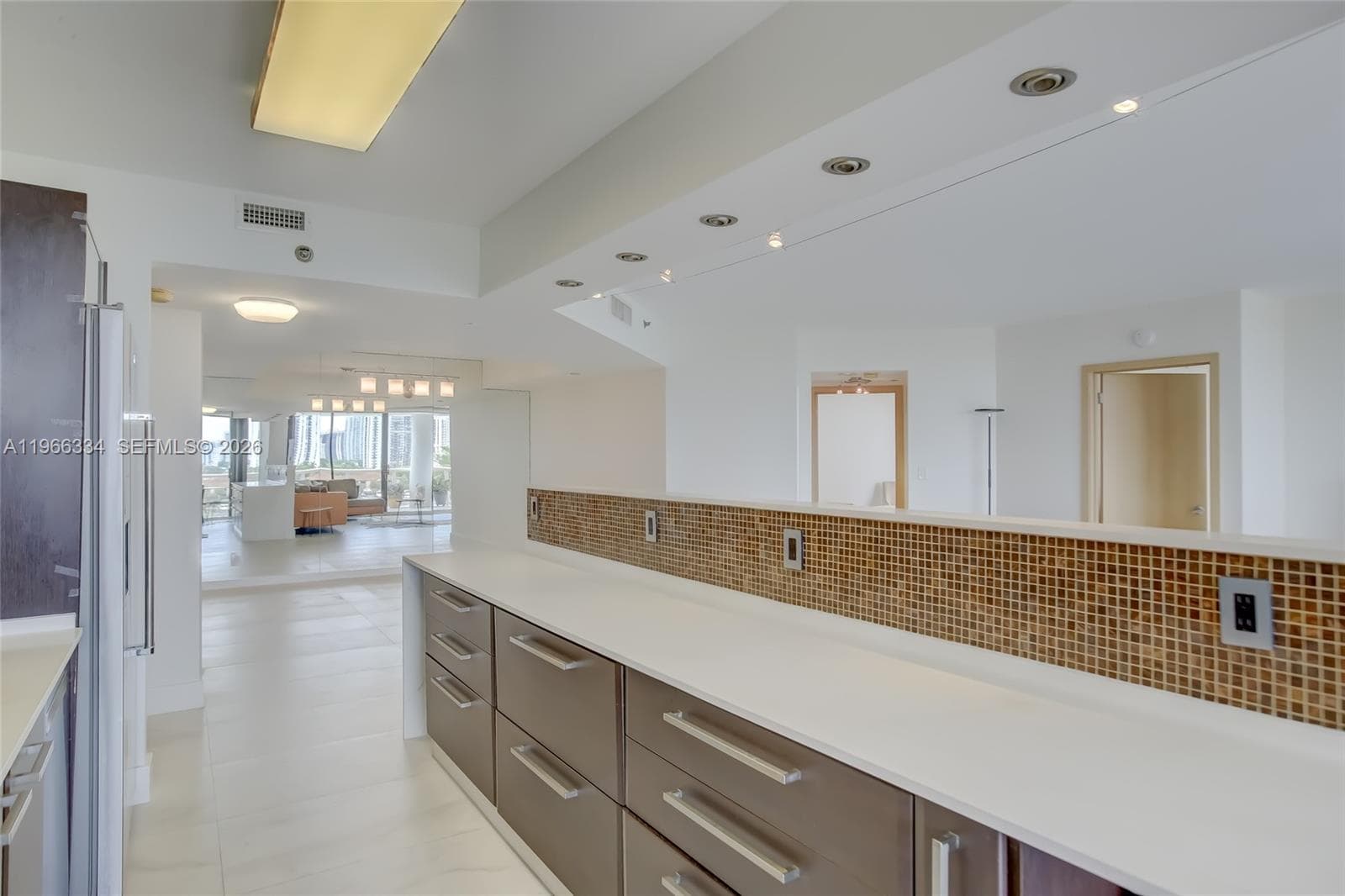 3600 Yacht Club Dr 703 photo 19