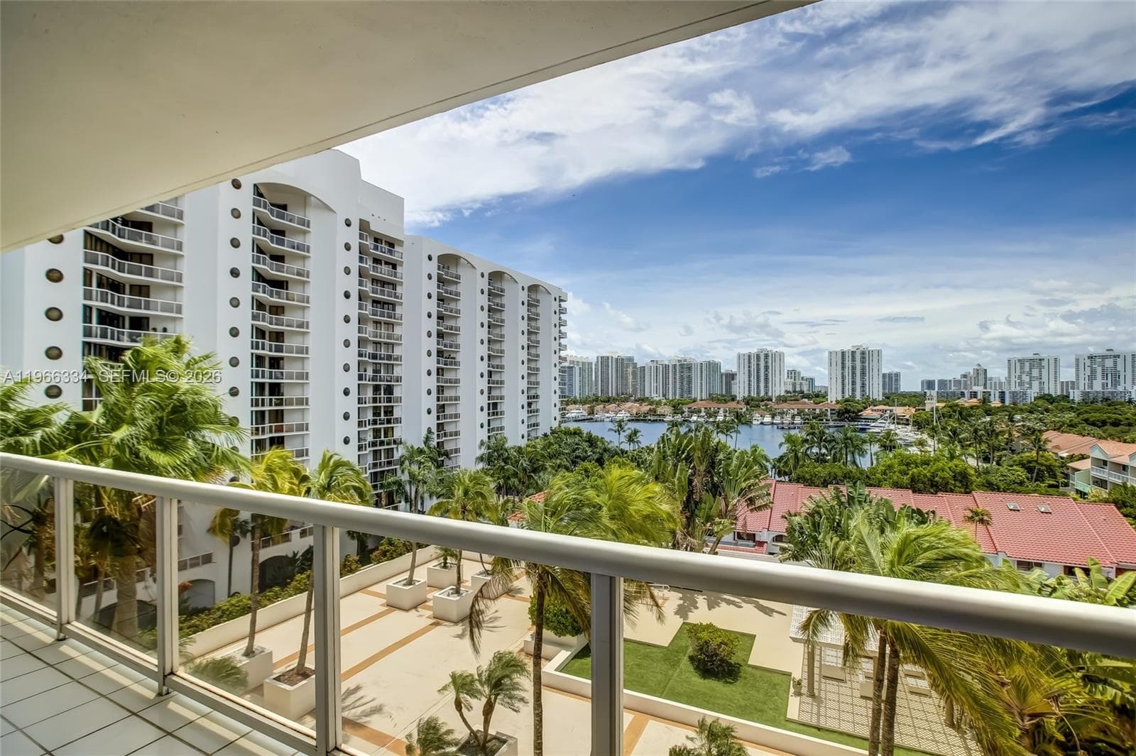 3600 Yacht Club Dr 703 photo 4