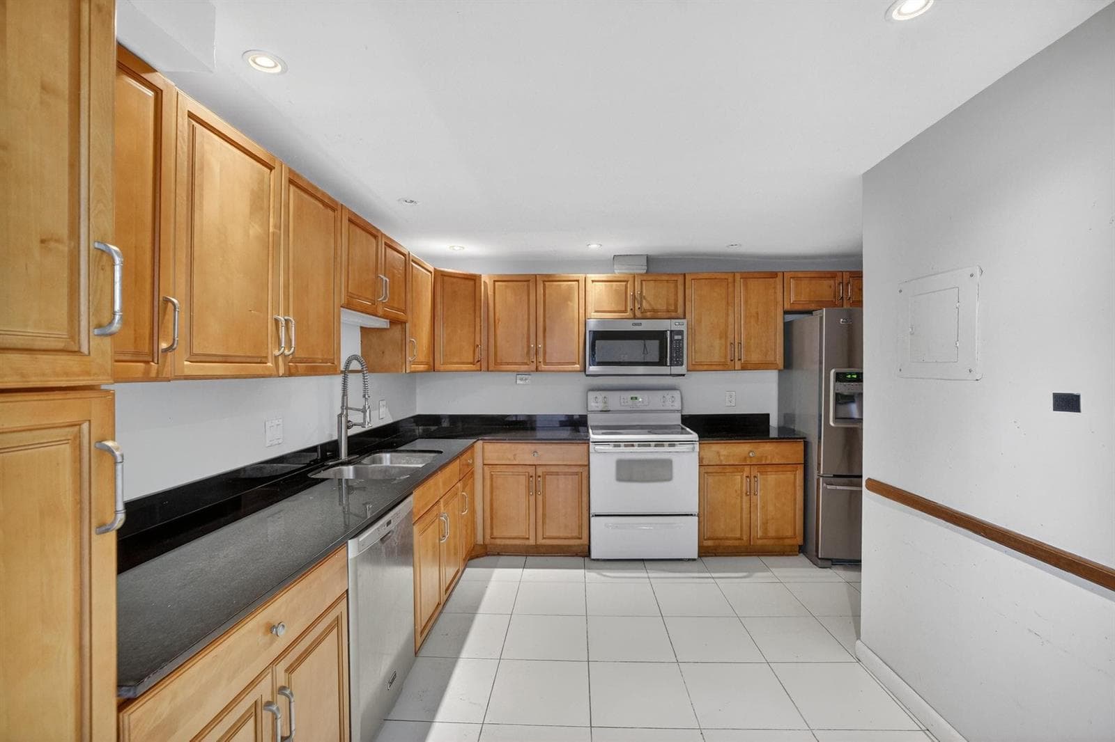 3900 Galt Ocean Drive 1515 photo 22