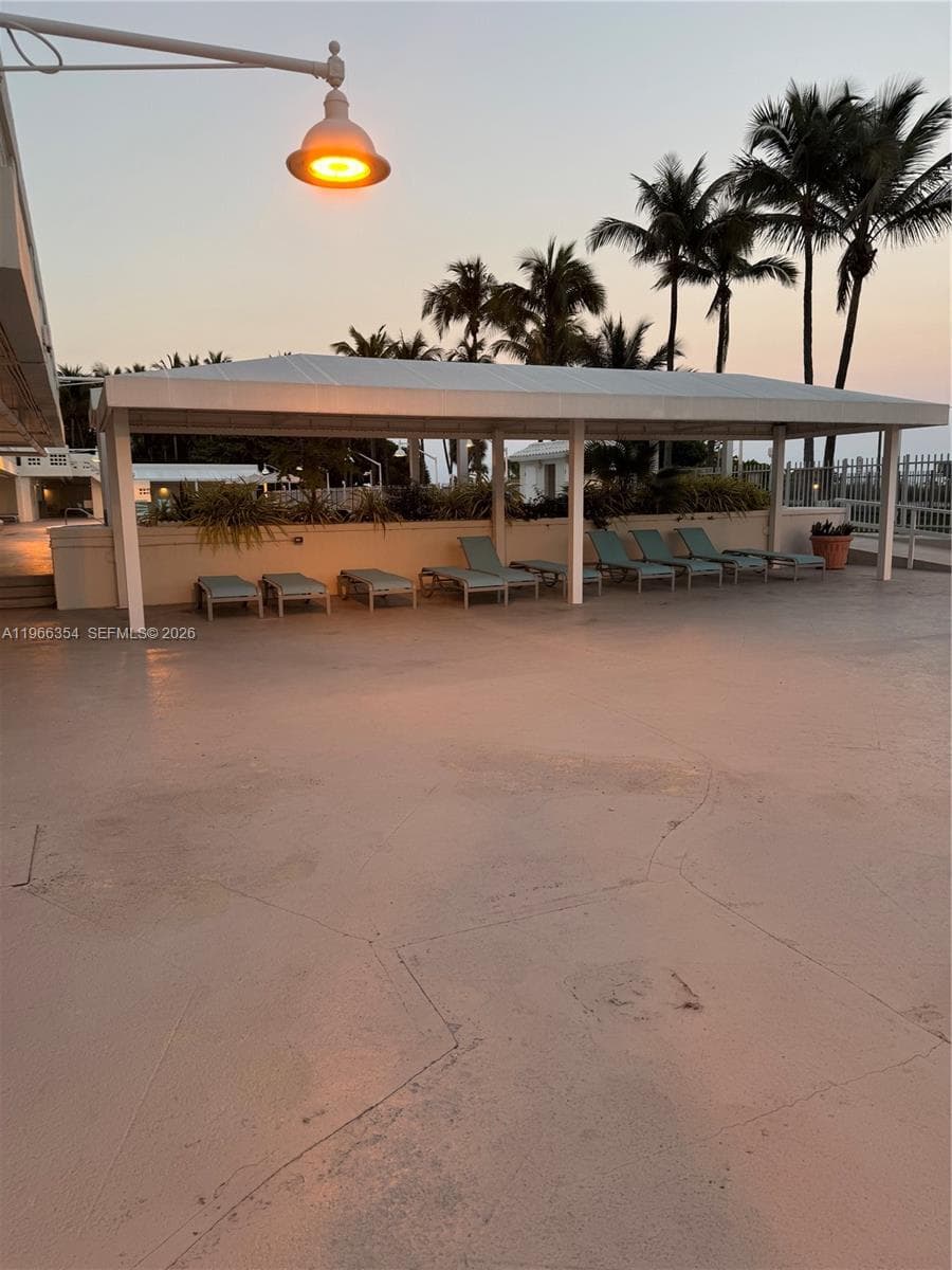 2899 Collins Ave 936 photo 13