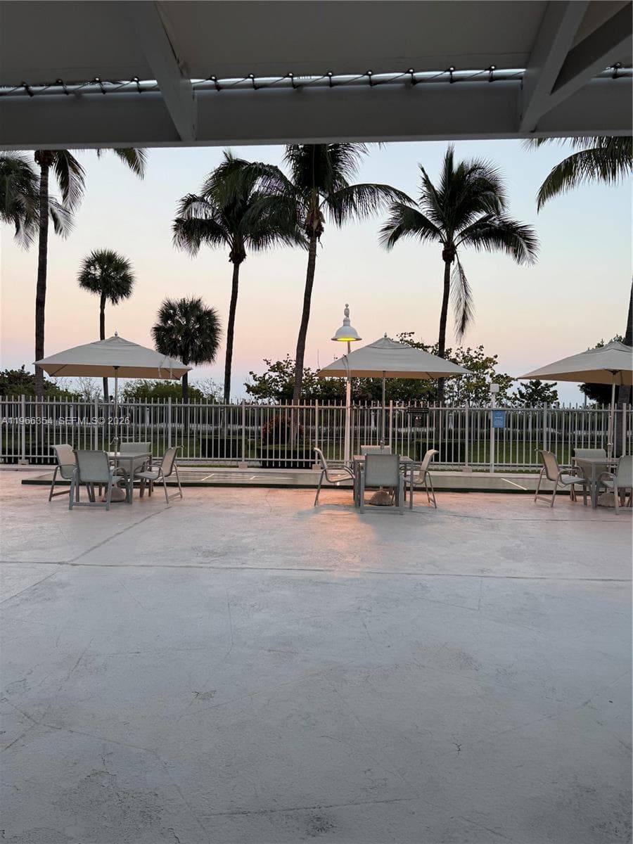 2899 Collins Ave 936 photo 10