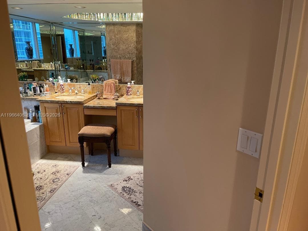 16445 Collins Ave 2328 photo 10