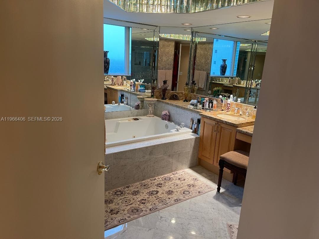 16445 Collins Ave 2328 photo 18