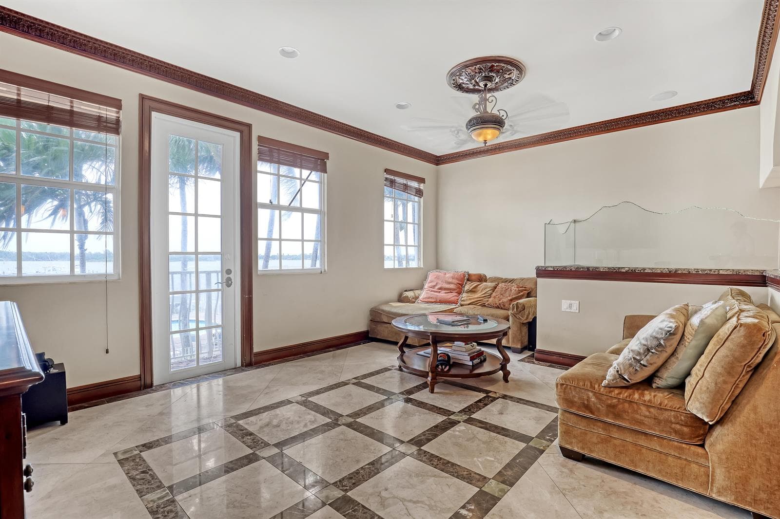 149 Harbors Way photo 11