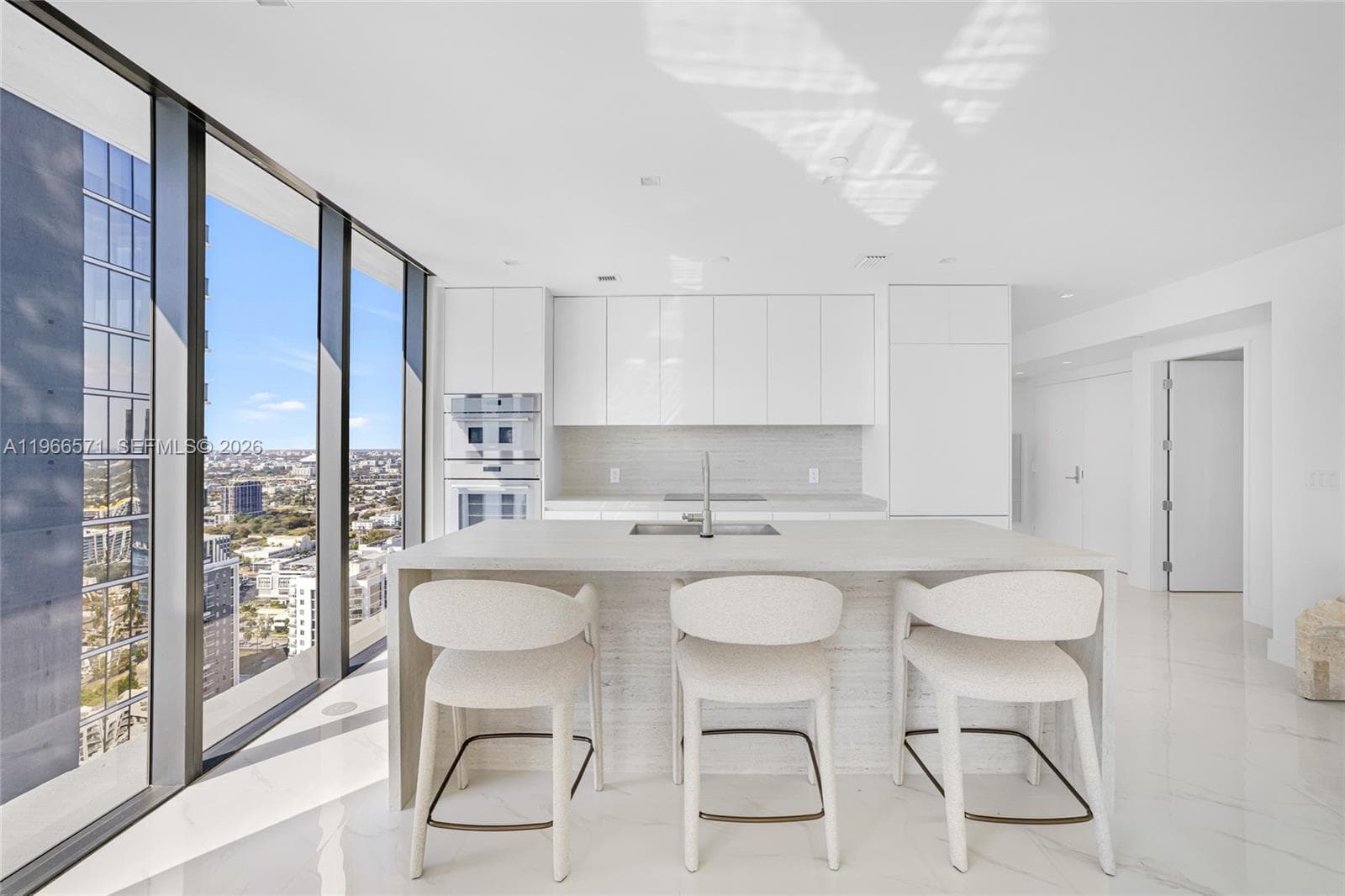 700 24th St 4007 photo 22