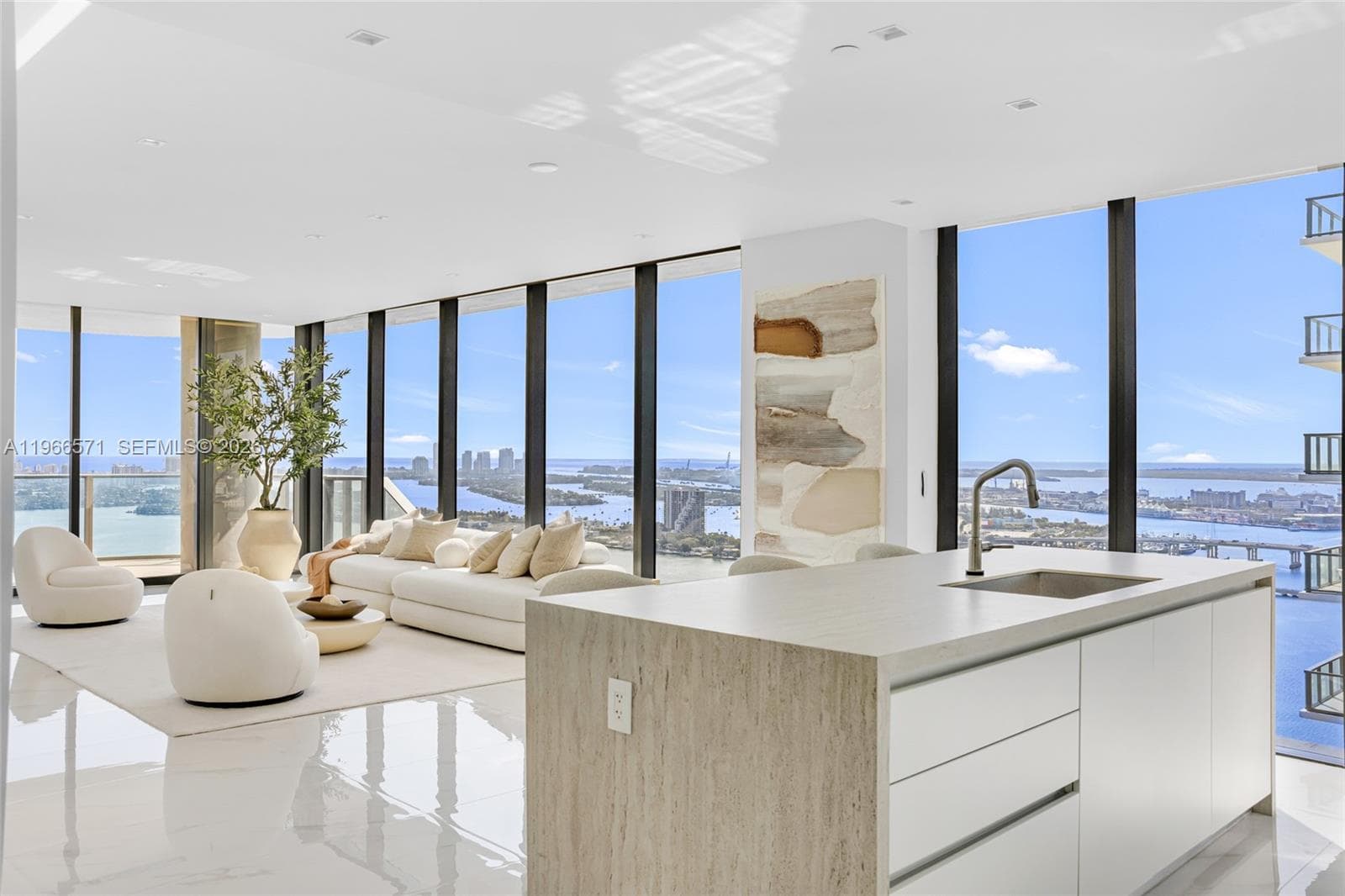 700 24th St 4007 photo 18