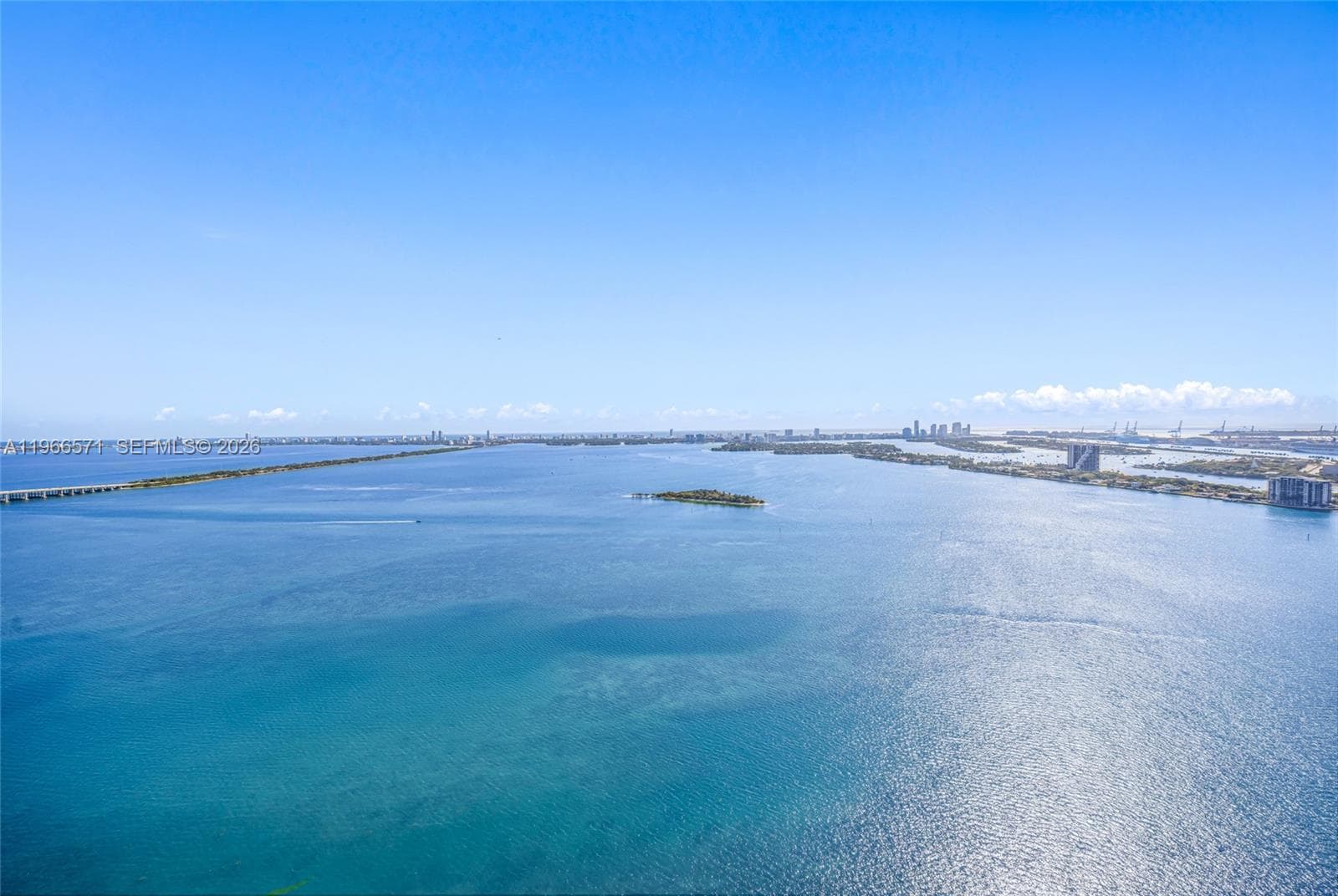 700 24th St 4007 photo 4