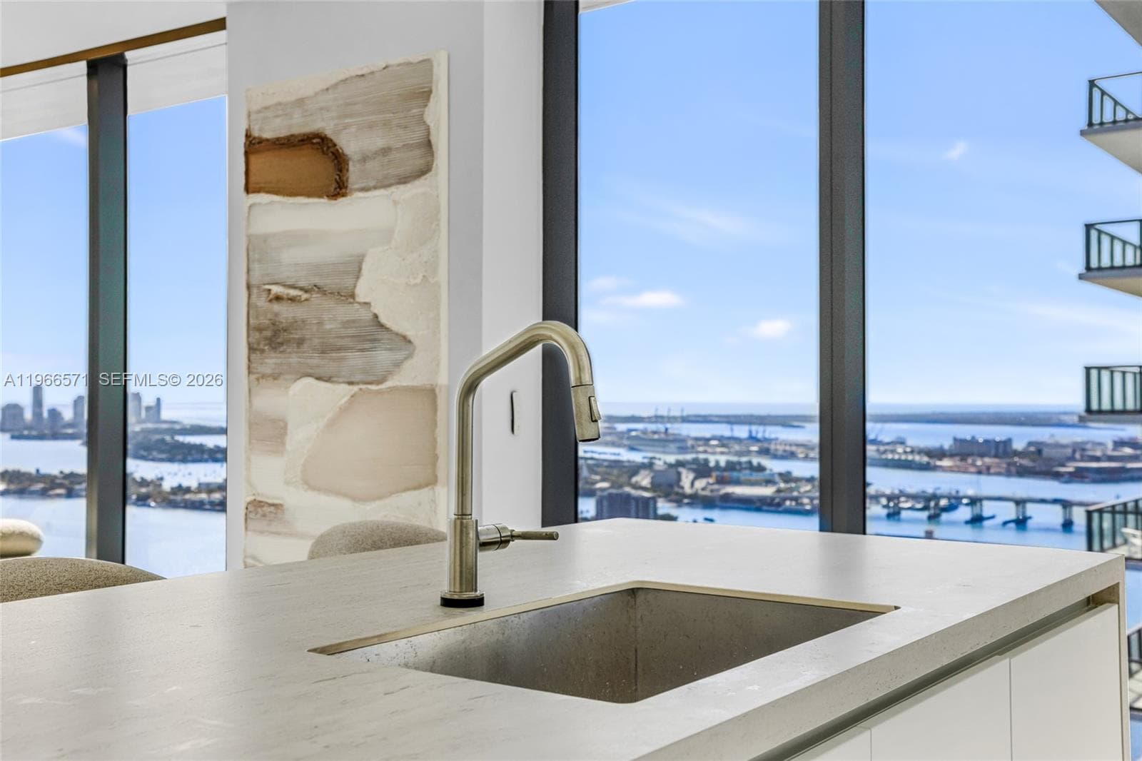 700 24th St 4007 photo 25