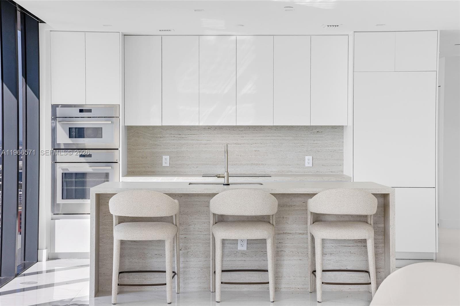 700 24th St 4007 photo 21