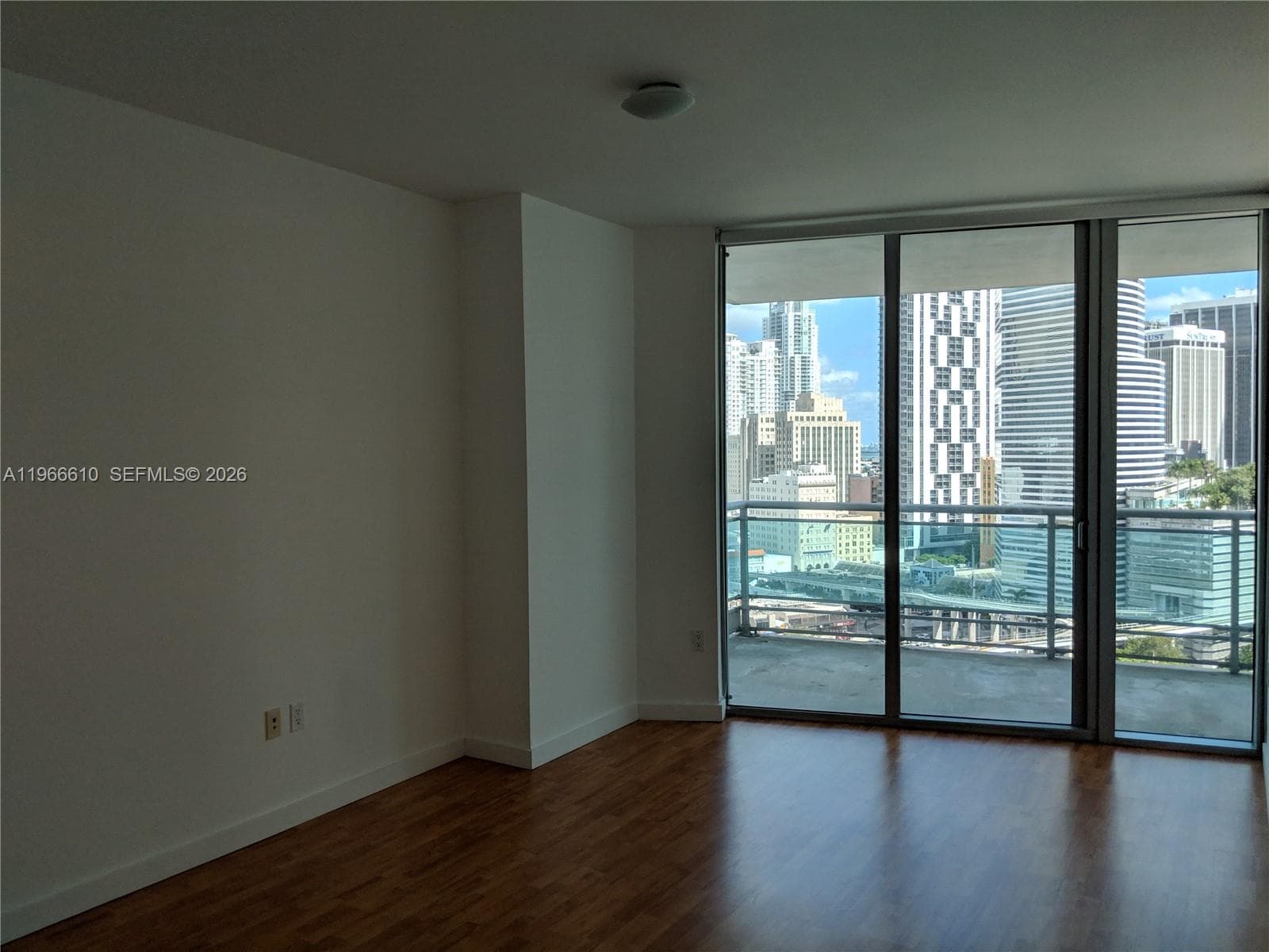 350 S Miami Ave 1901 photo 16