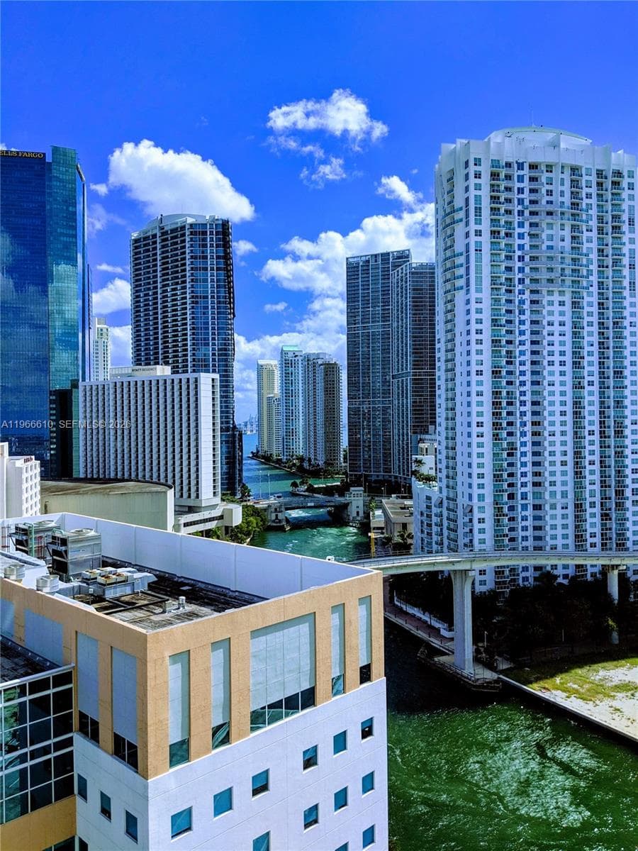 350 S Miami Ave 1901 photo 7