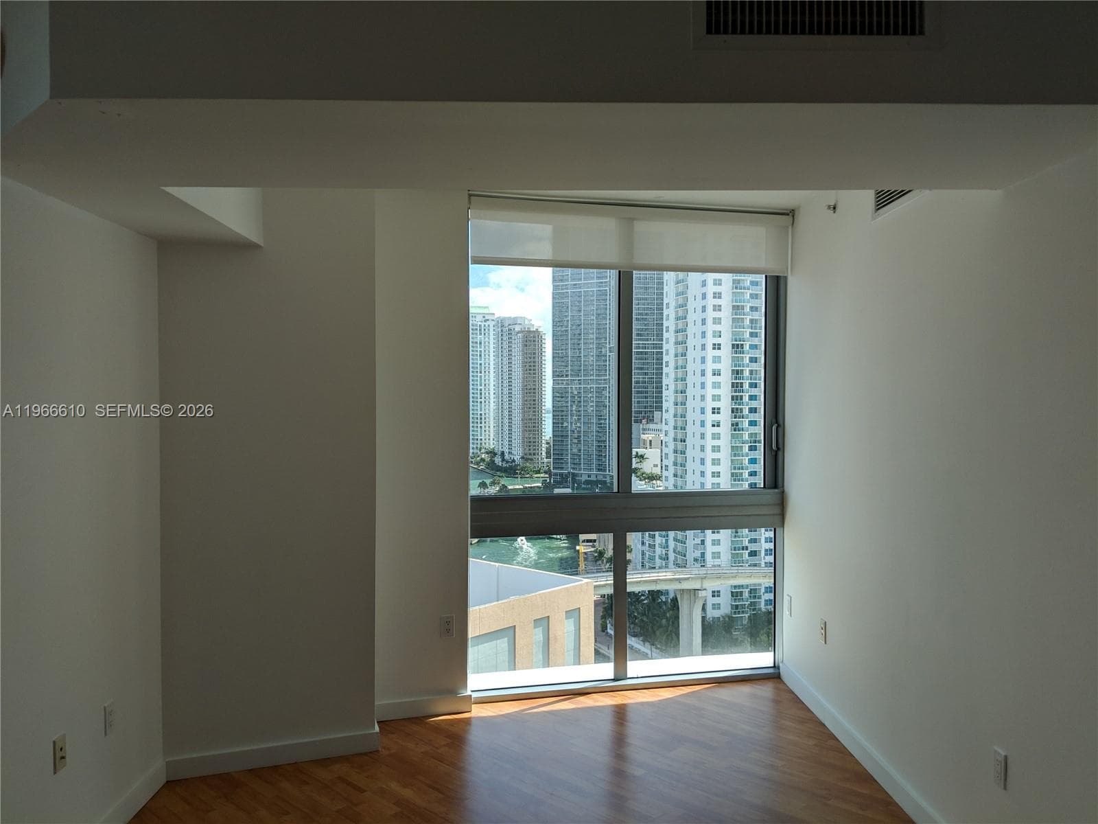 350 S Miami Ave 1901 photo 9