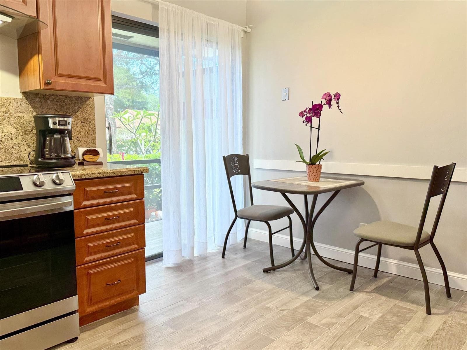 10615 Ocean Palm Way 102 photo 12