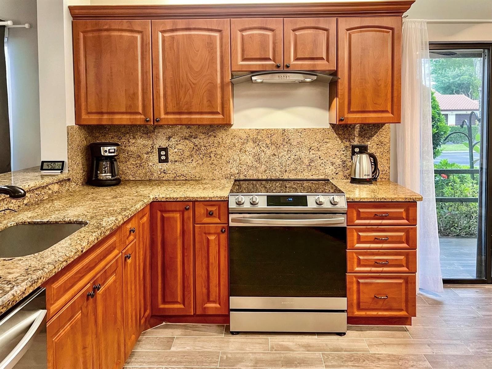 10615 Ocean Palm Way 102 photo 10