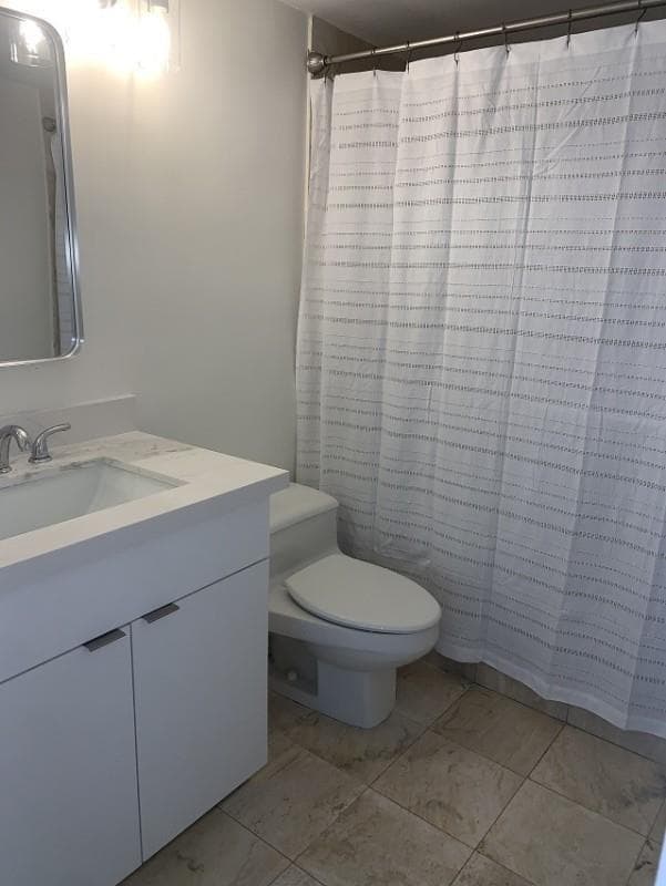 3600 Mystic Pointe Drive 314 photo 13