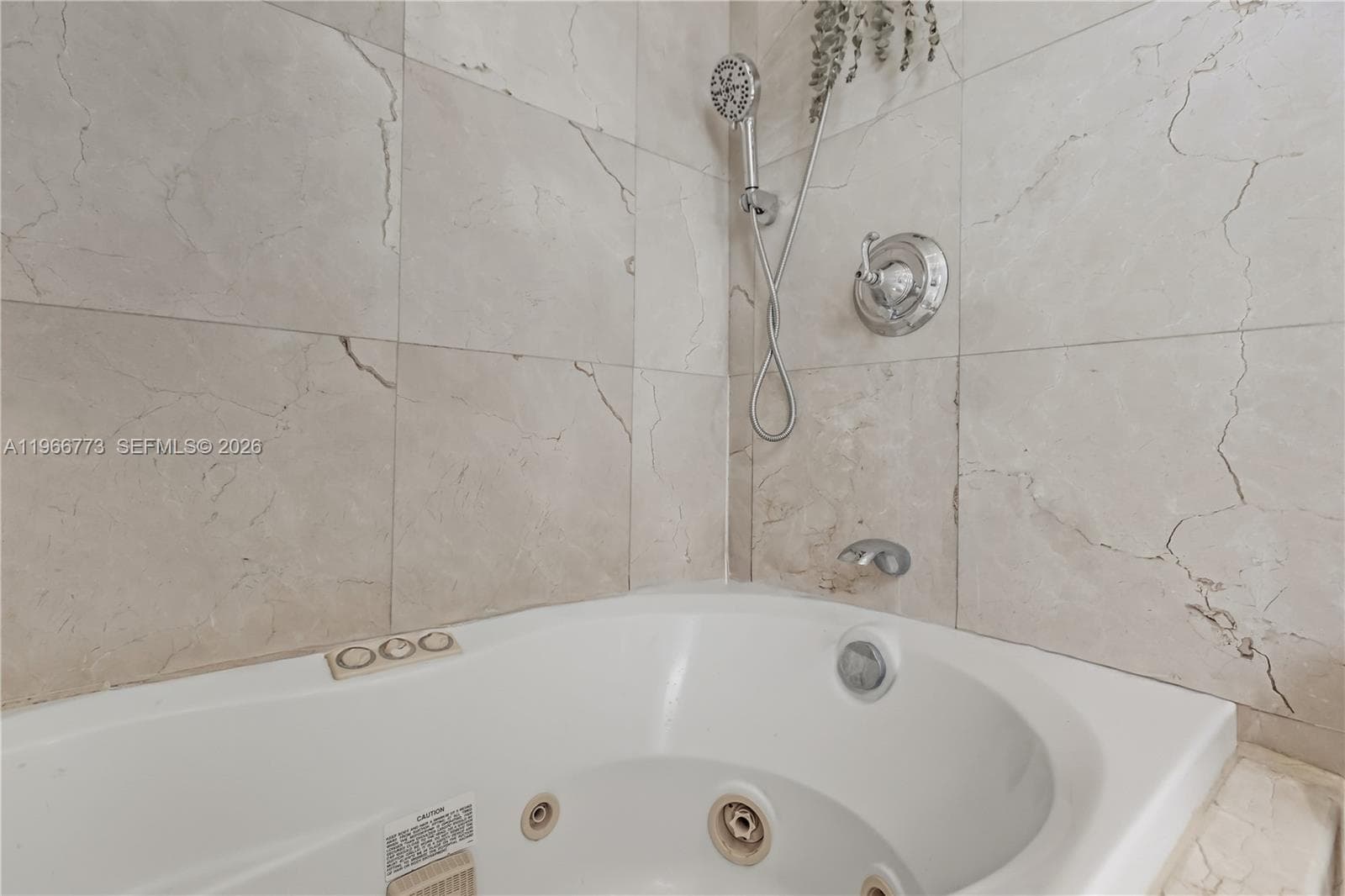 5001 Collins Ave 1K photo 12