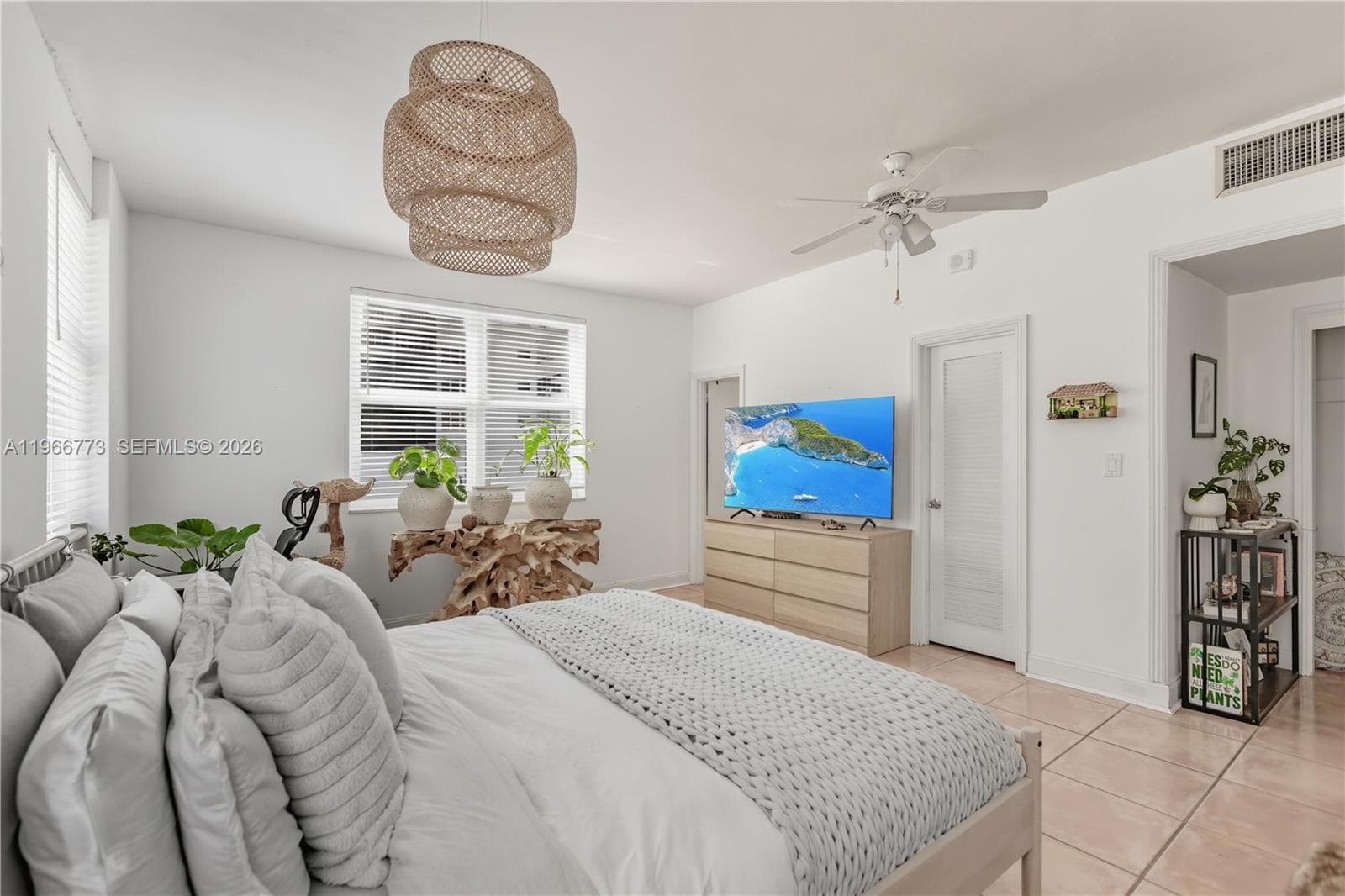 5001 Collins Ave 1K photo 9