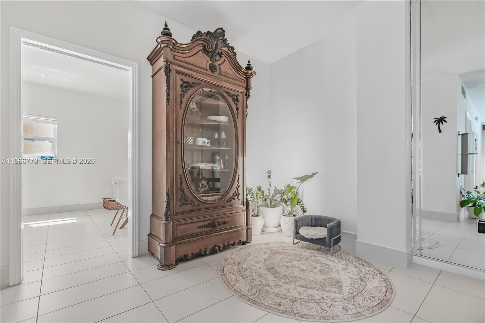 5001 Collins Ave 1K photo 4