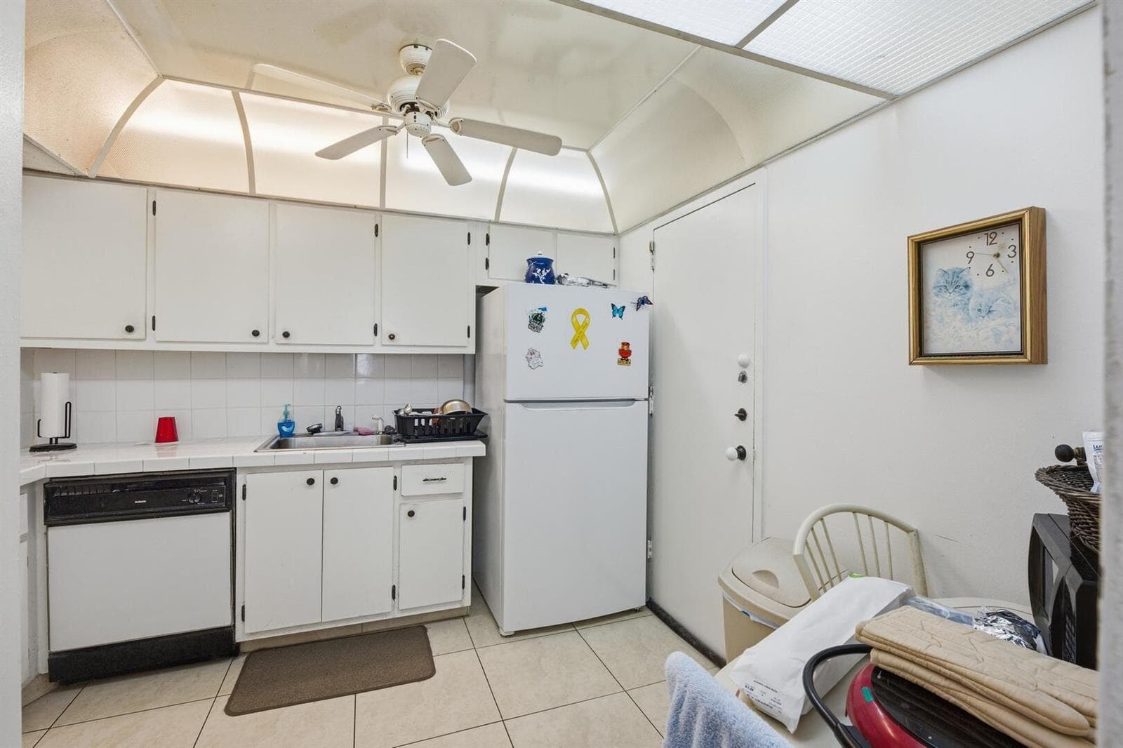401 Golden Isles Drive 1009 photo 15