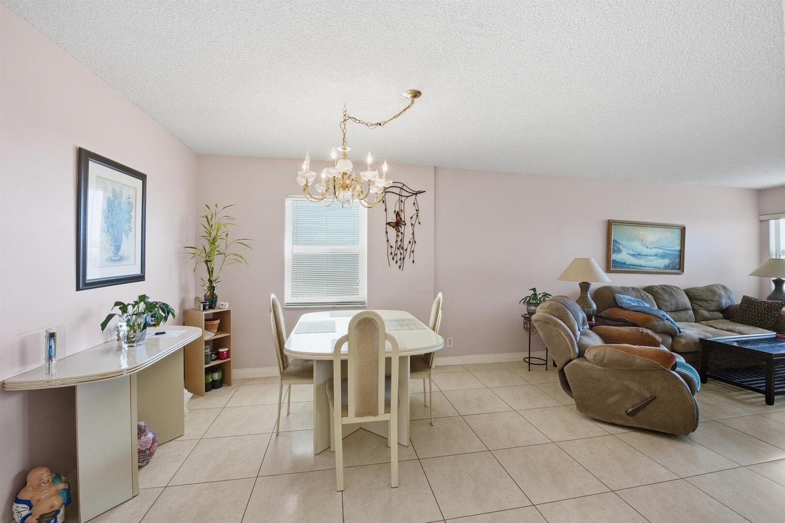 401 Golden Isles Drive 1009 photo 8