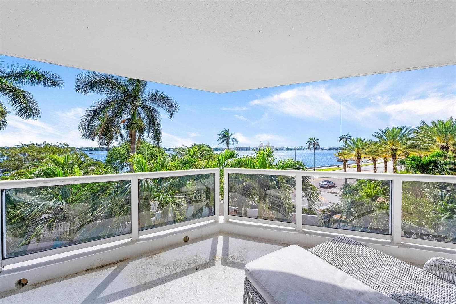 1617 N Flagler Drive 3a photo 1