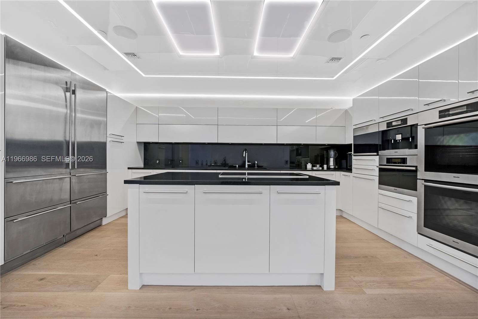 17121 Collins Ave 4803 photo 10