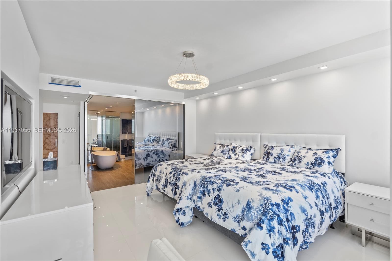4779 COLLINS AV 3701 photo 13