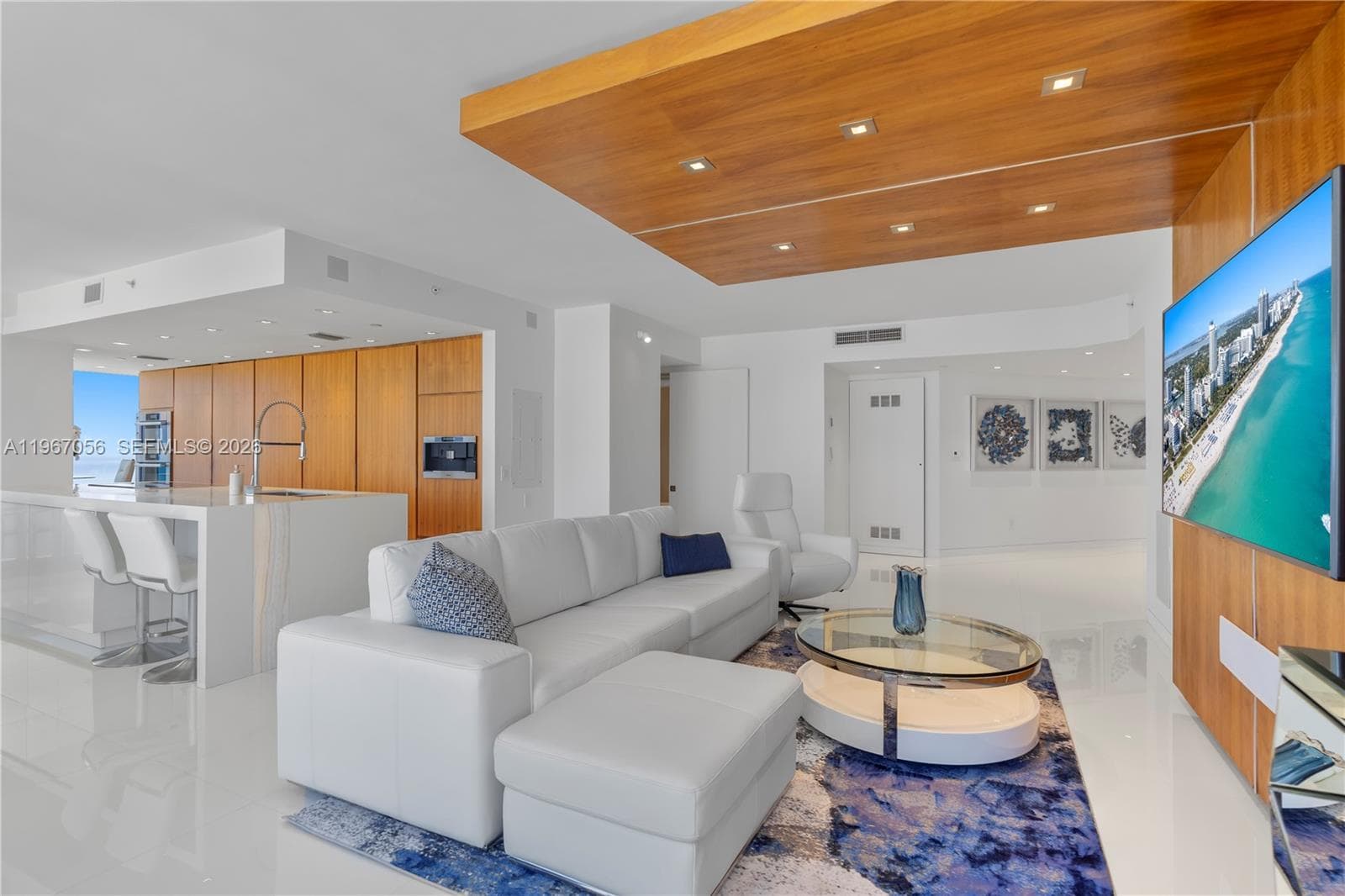 4779 COLLINS AV 3701 photo 5