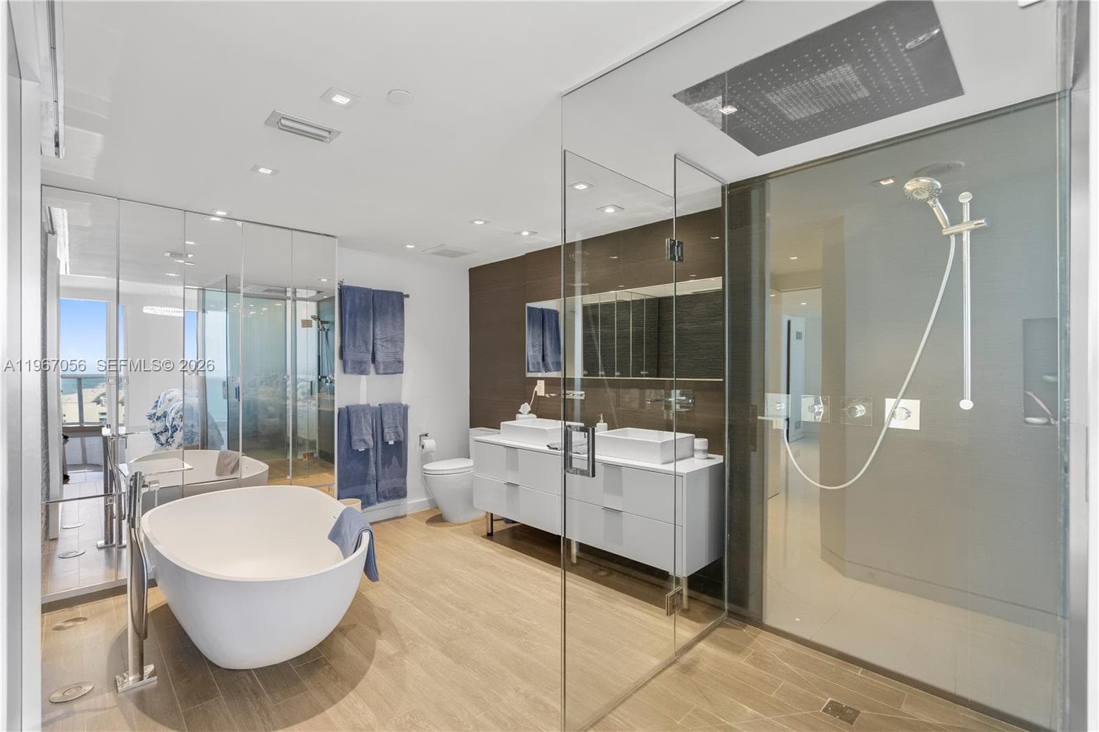 4779 COLLINS AV 3701 photo 15