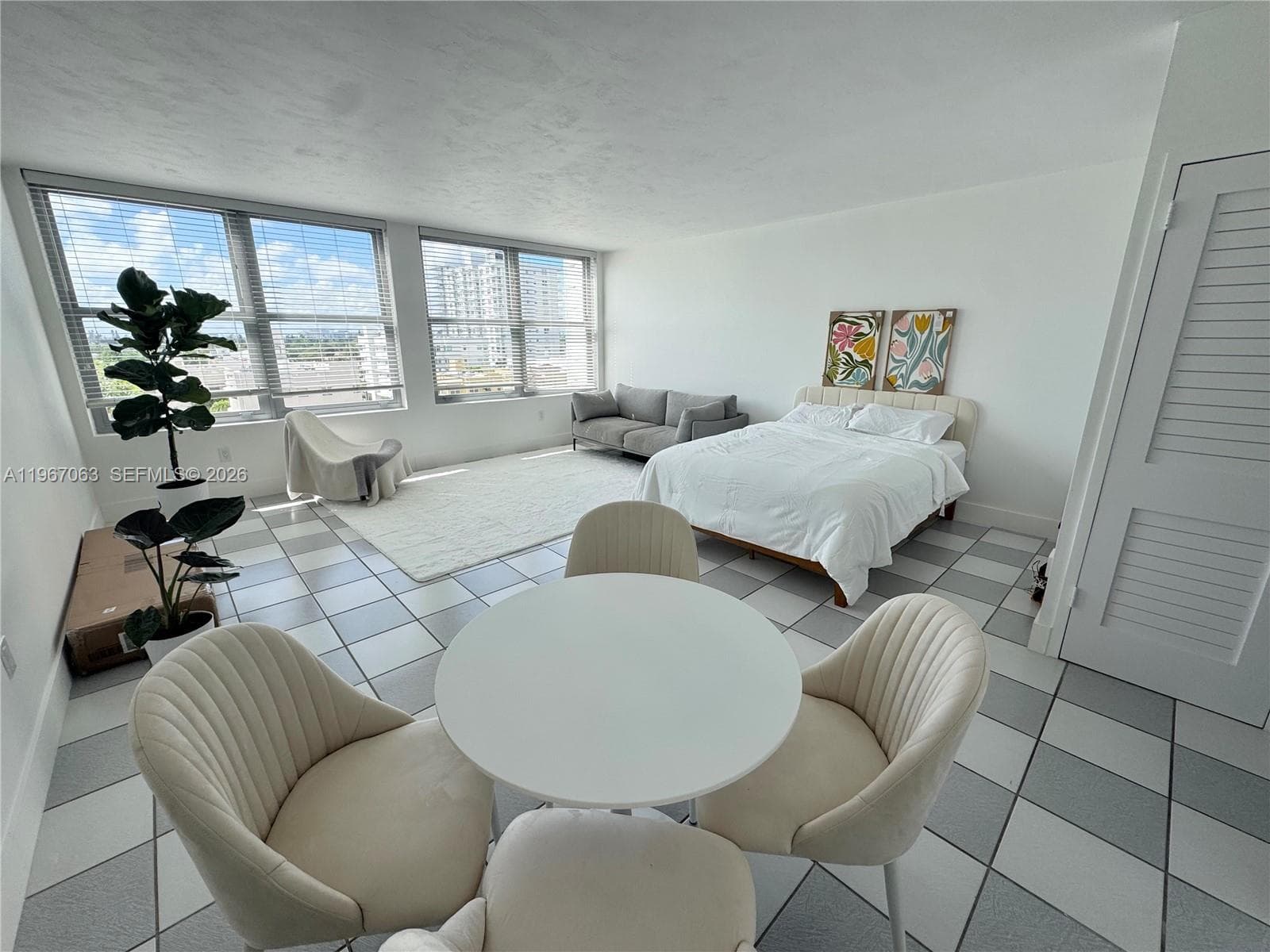 2899 Collins Ave 740 photo 1