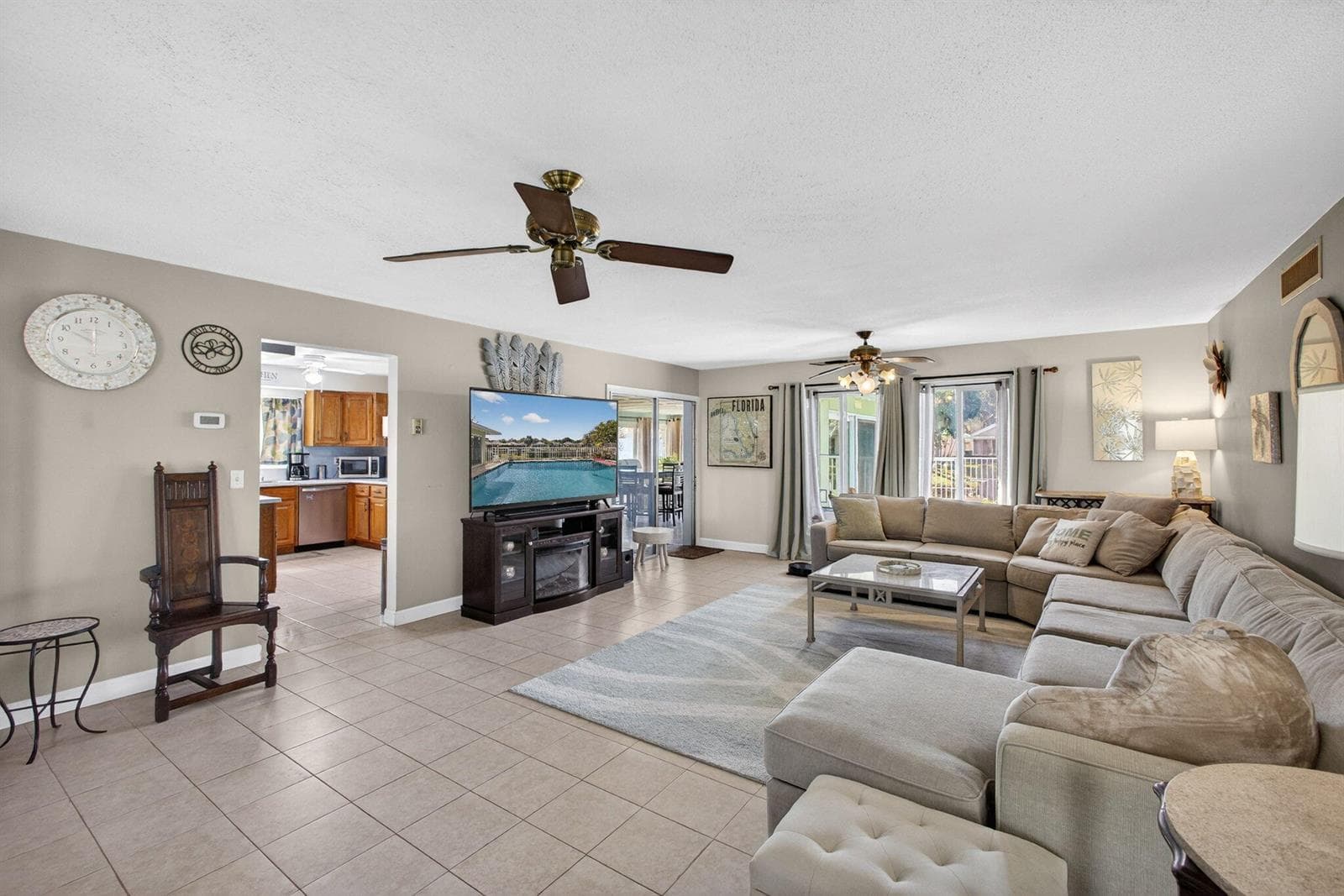 3646 Cypress Street photo 17