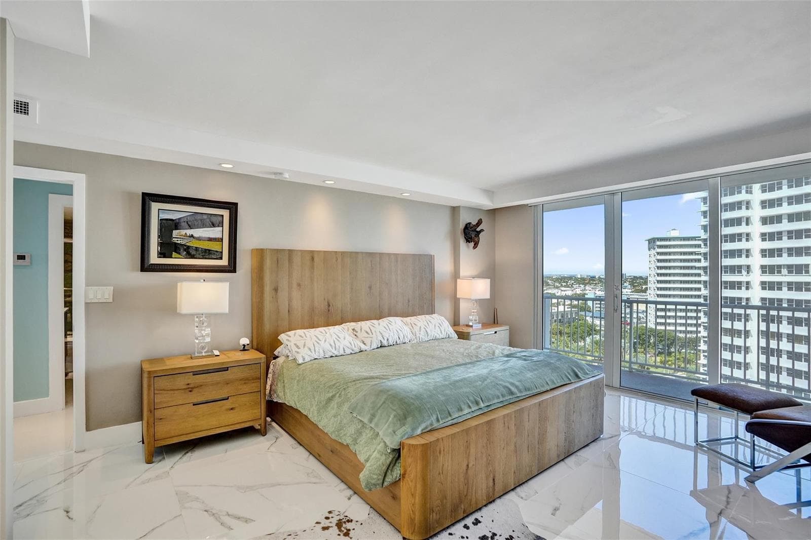 4300 N Ocean Boulevard 10m photo 23