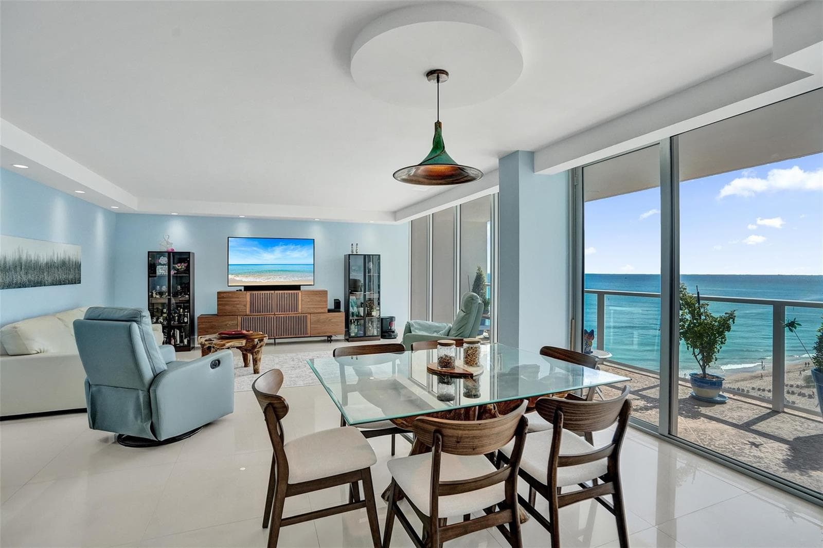 4300 N Ocean Boulevard 10m photo 5