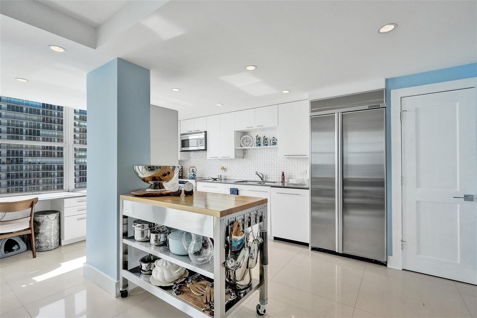 4300 N Ocean Boulevard 10m photo 10