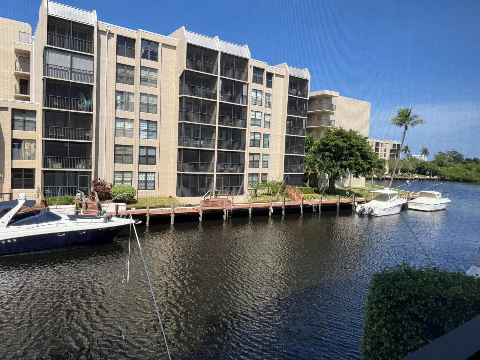 12 Royal Palm Way 2050 photo 2
