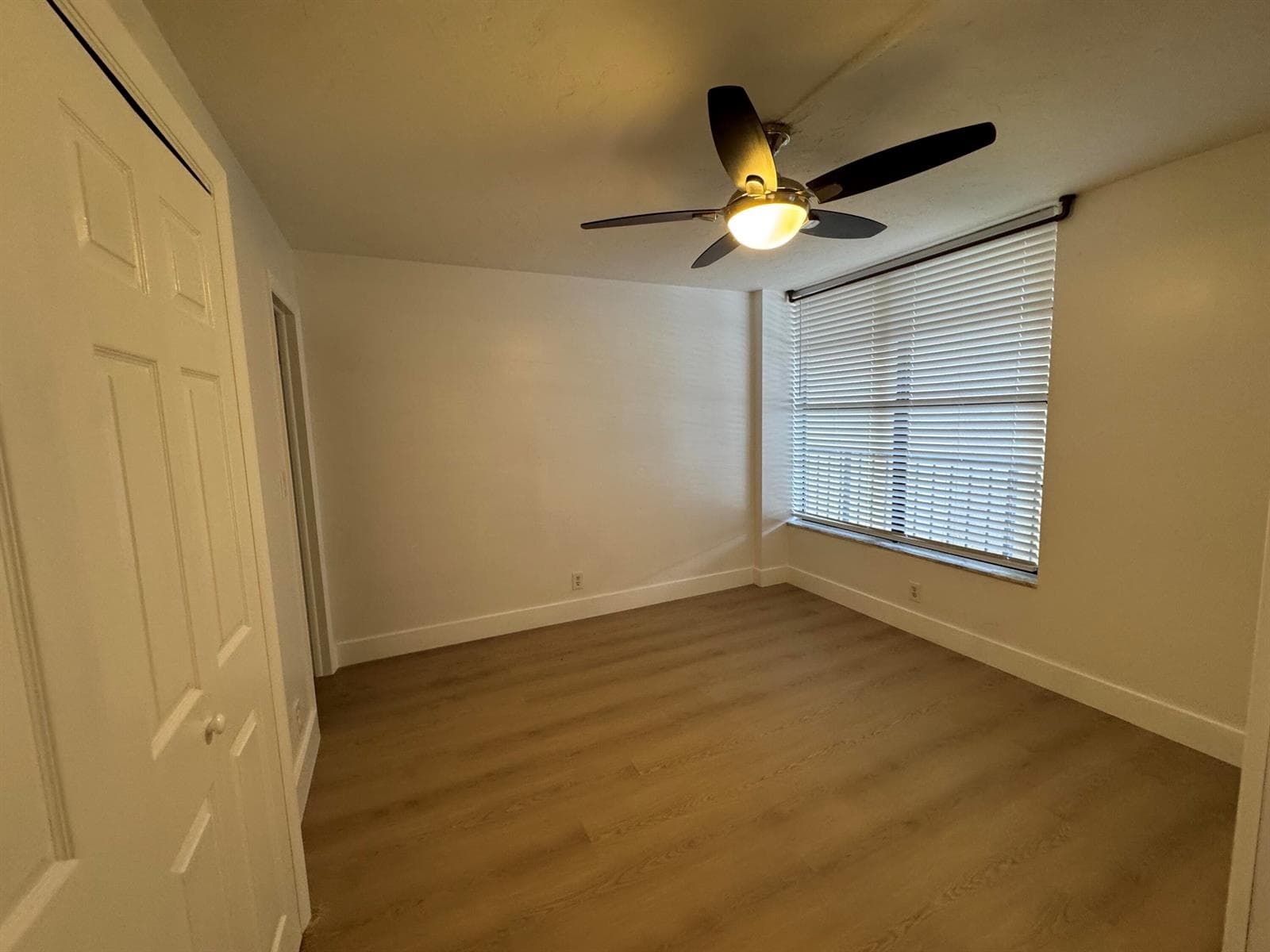 12 Royal Palm Way 2050 photo 16