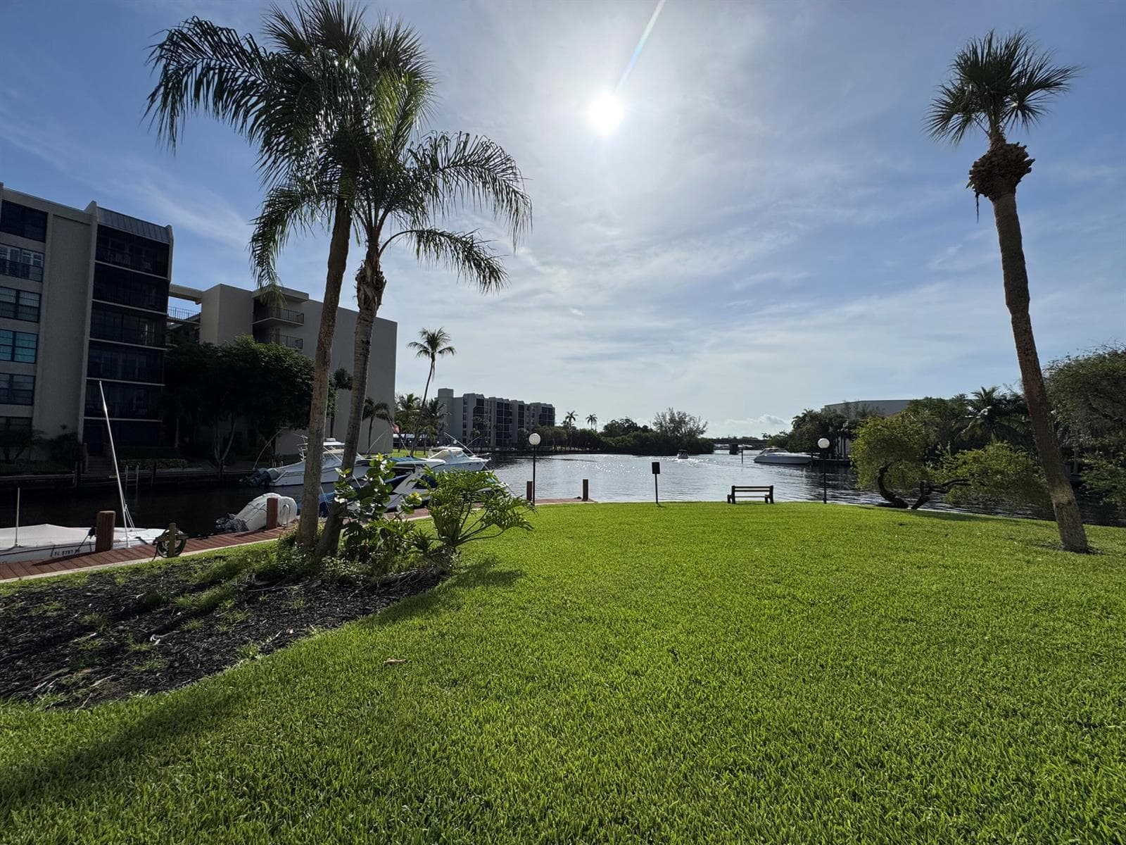 12 Royal Palm Way 2050 photo 21