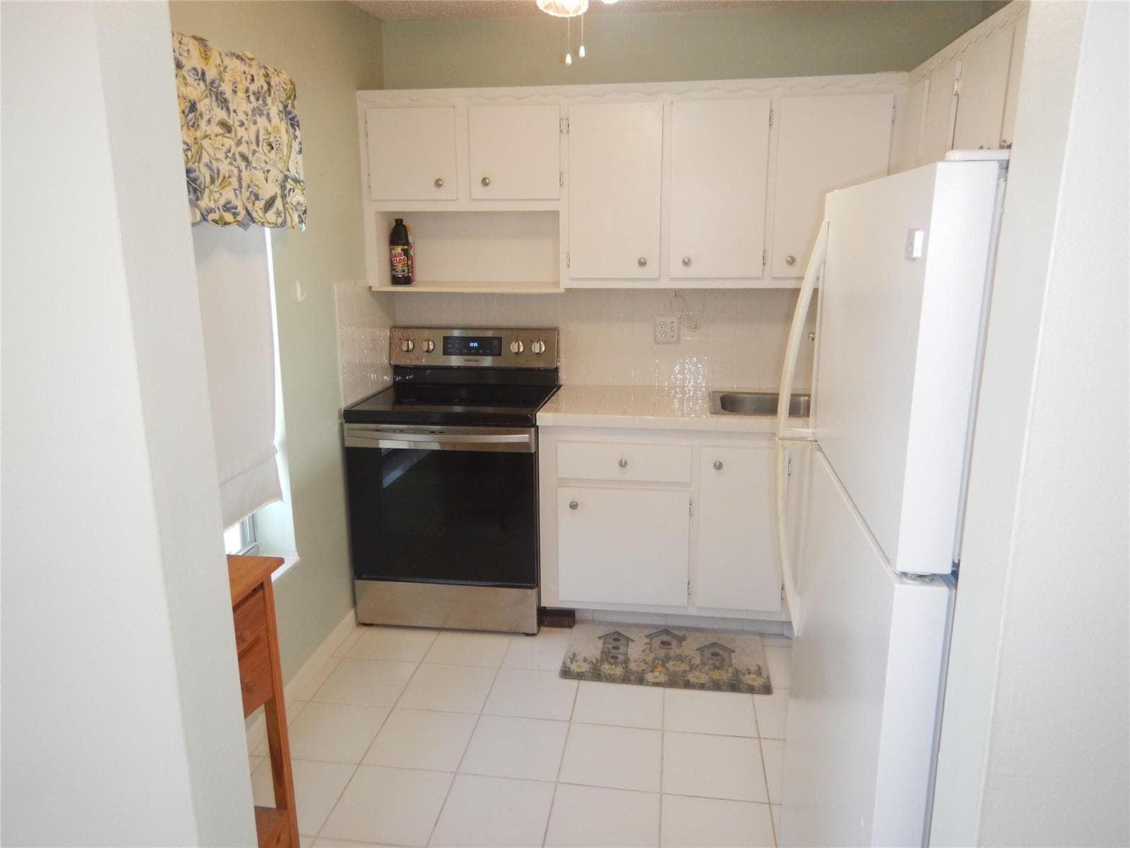 6050 NW 64th Avenue 308 photo 2