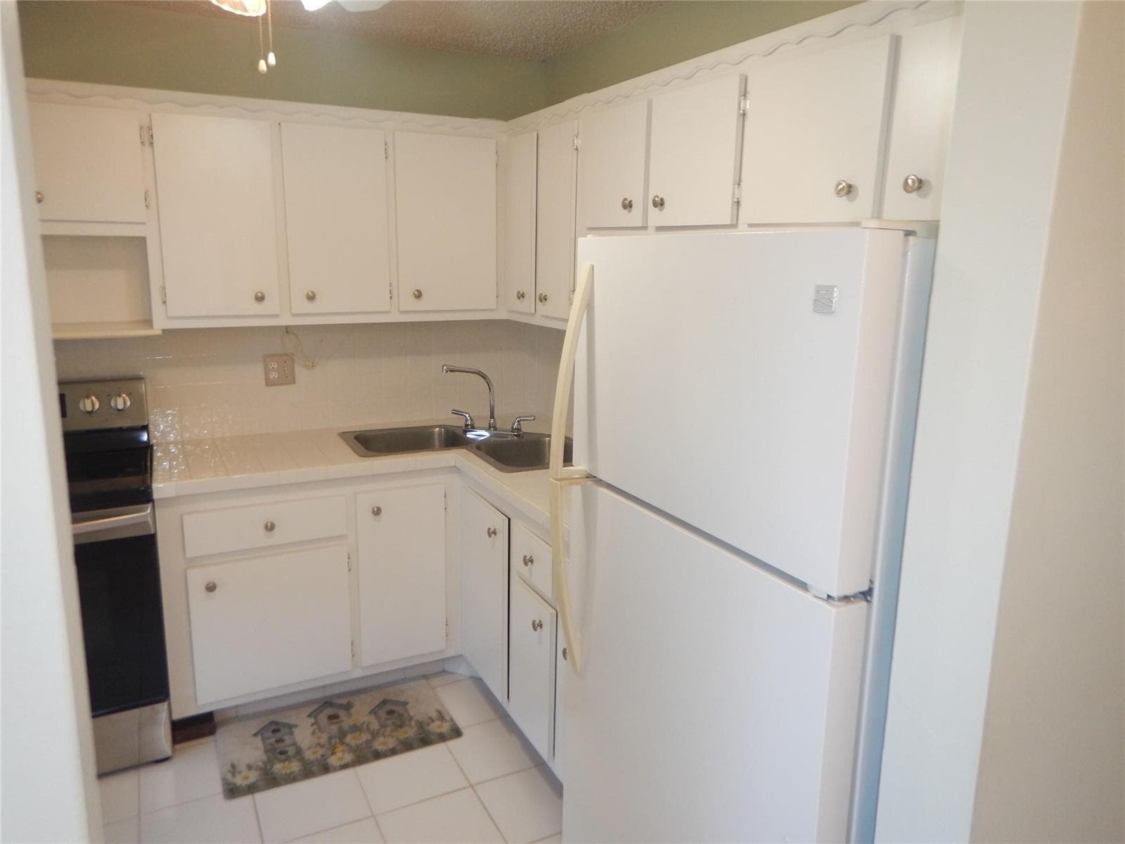 6050 NW 64th Avenue 308 photo 3