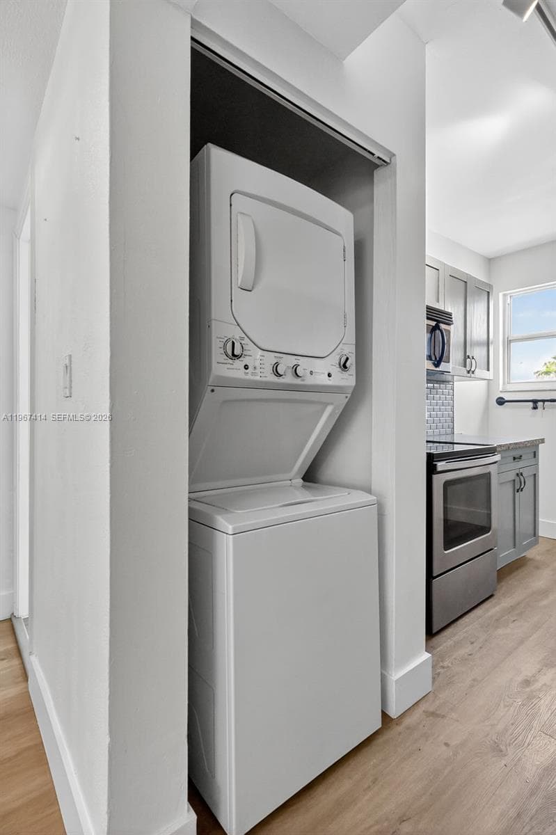 7207 Bay Drive #25 photo 12
