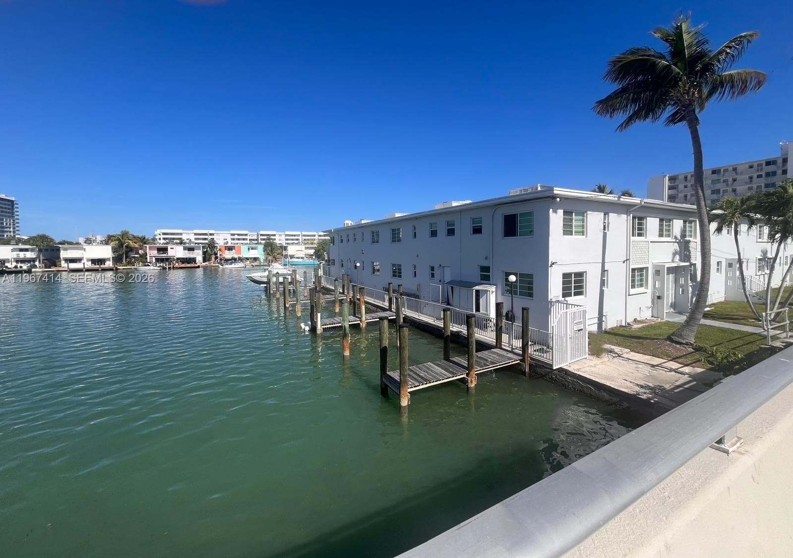 7207 Bay Drive #25 photo 1