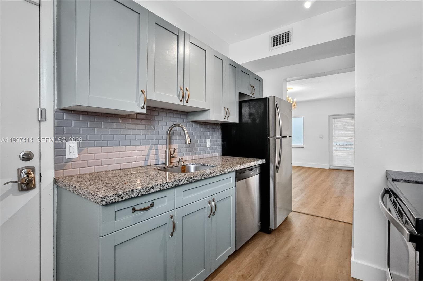 7207 Bay Drive #25 photo 11