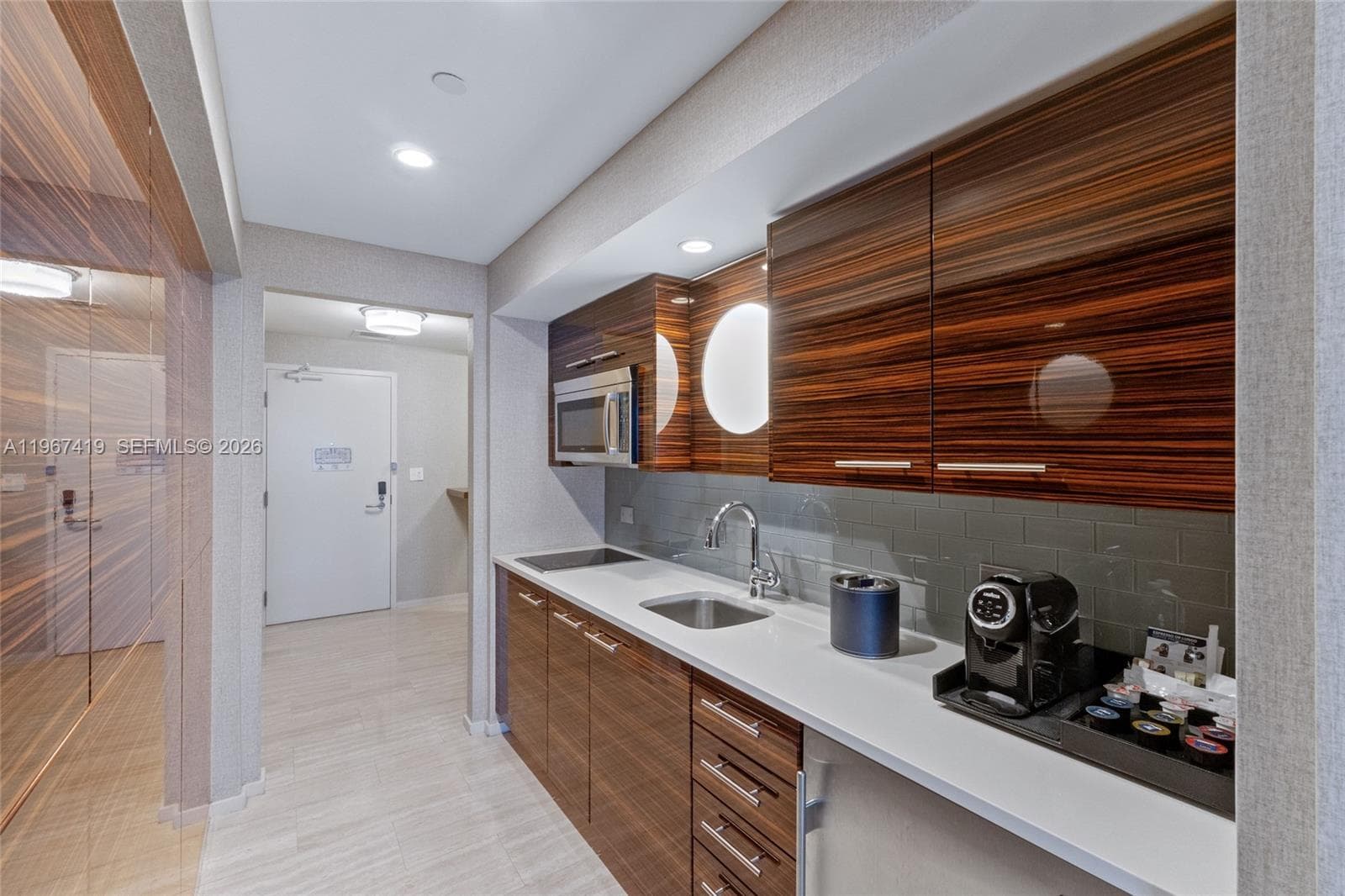 551 N Fort Lauderdale Beach Blvd H1212 photo 10