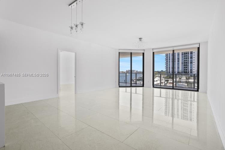 17301 Biscayne Blvd 305 photo 15