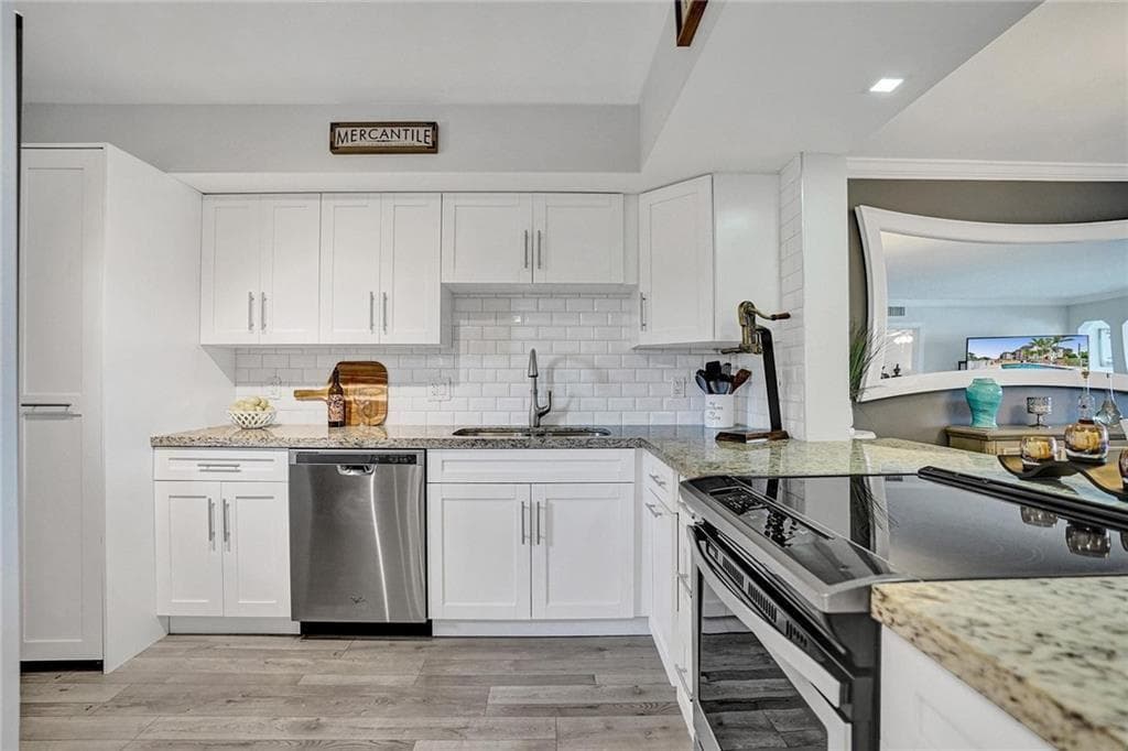 3111 NE 51st Street 305 photo 6