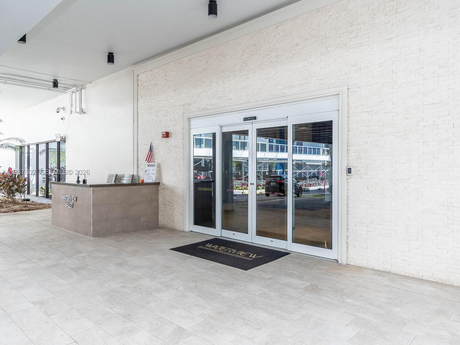 20505 Country Club Dr 634 photo 2