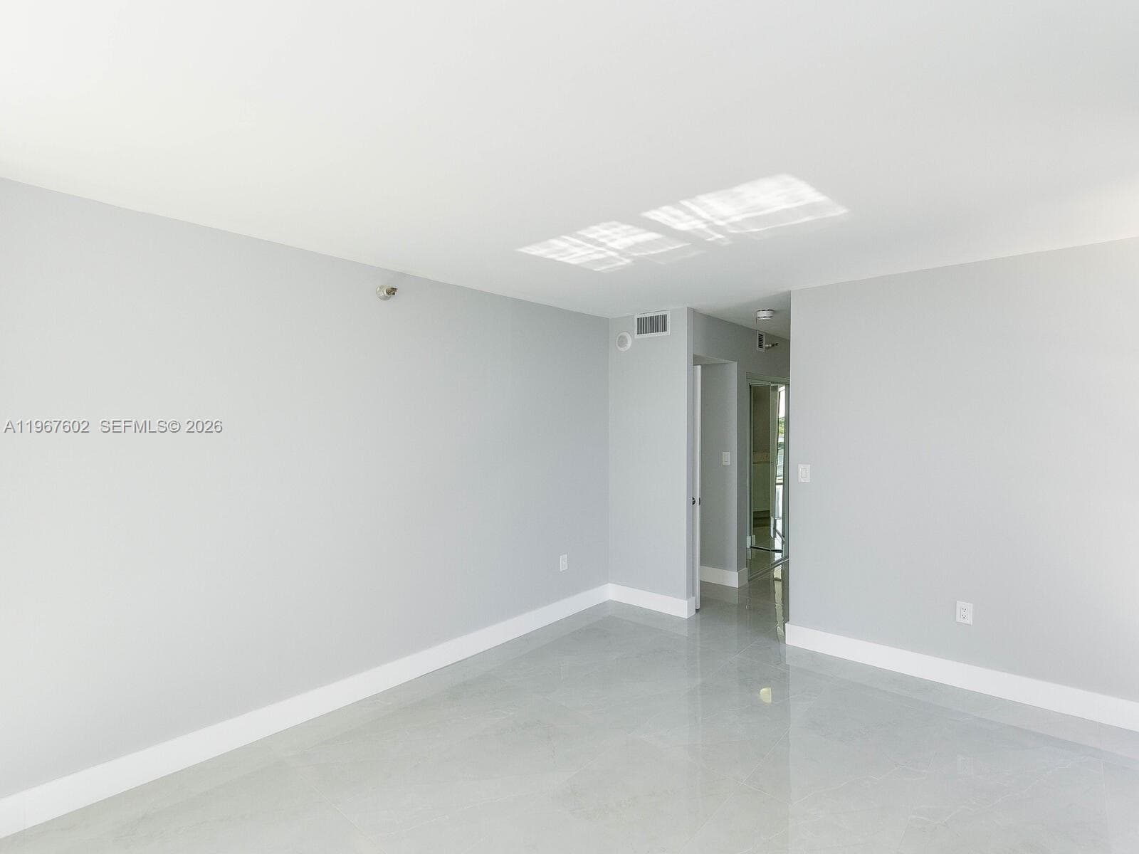 20505 Country Club Dr 634 photo 22