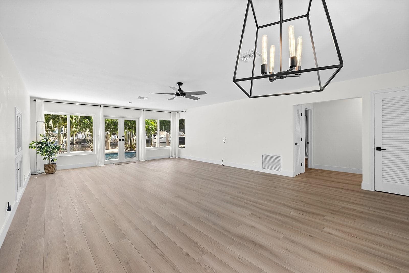 1370 E Terra Mar Drive photo 8